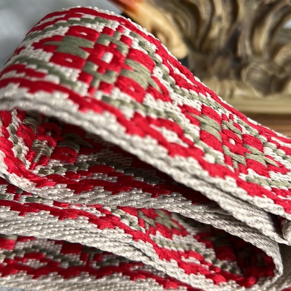 EXTENDABLE SHOULDER/CROSSBODY STRAP - Picture 2 of 6